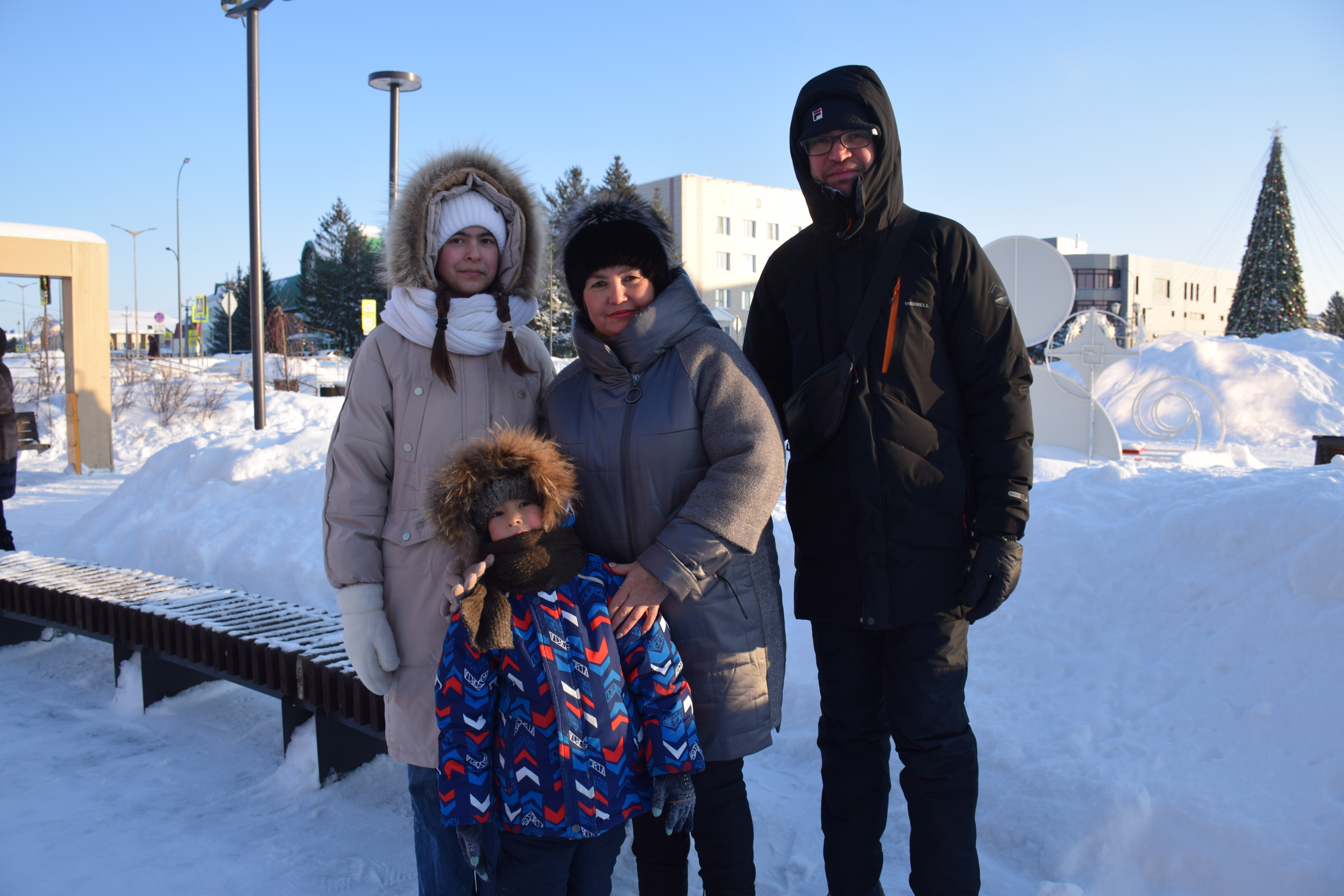 В Нурлате прошли Рождественские гуляния | 07.01.2024 | Нурлат - БезФормата