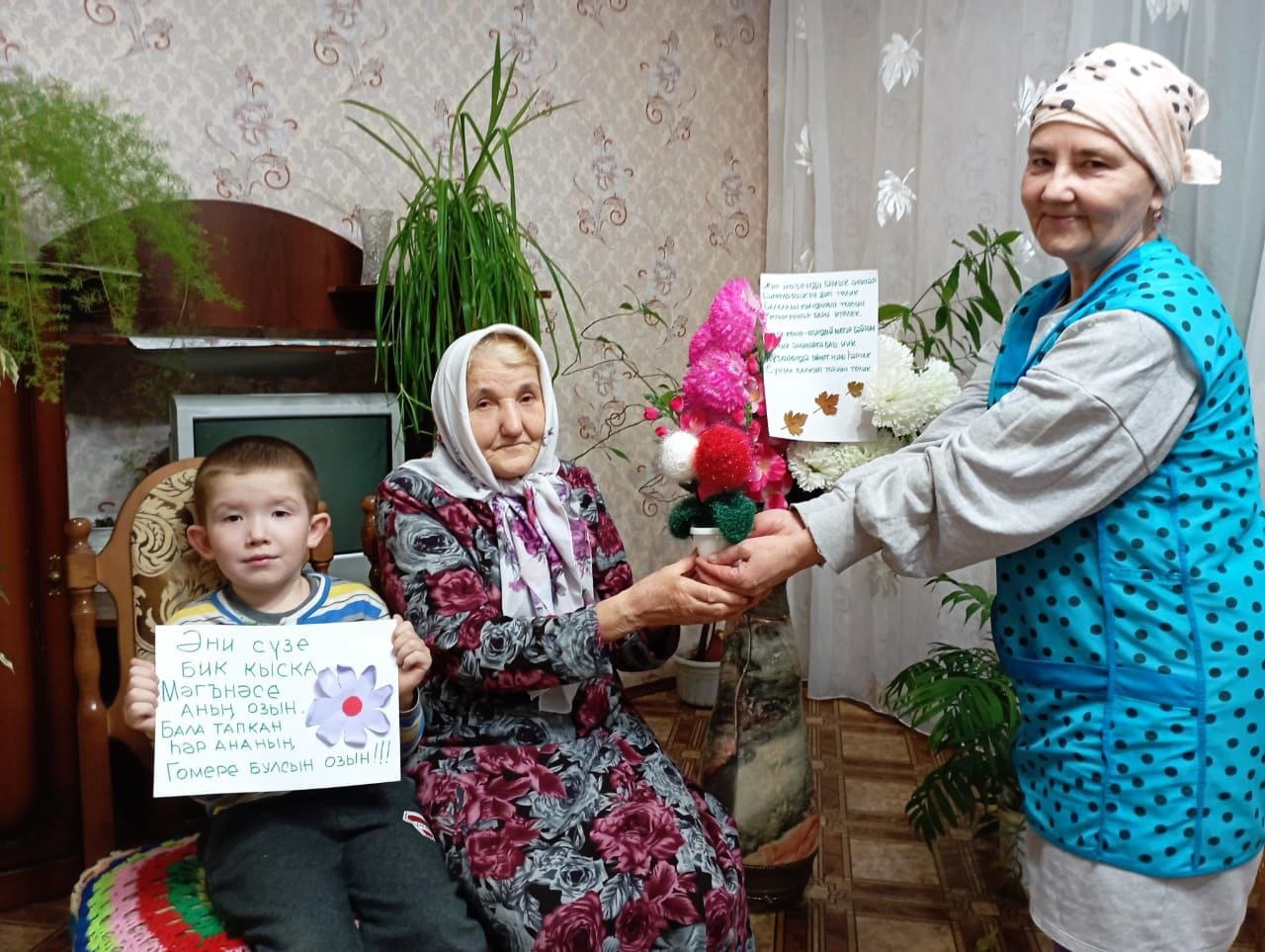 Нурлатские социальные работники всегда готовы прийти на помощь | 12.06.2023  | Нурлат - БезФормата