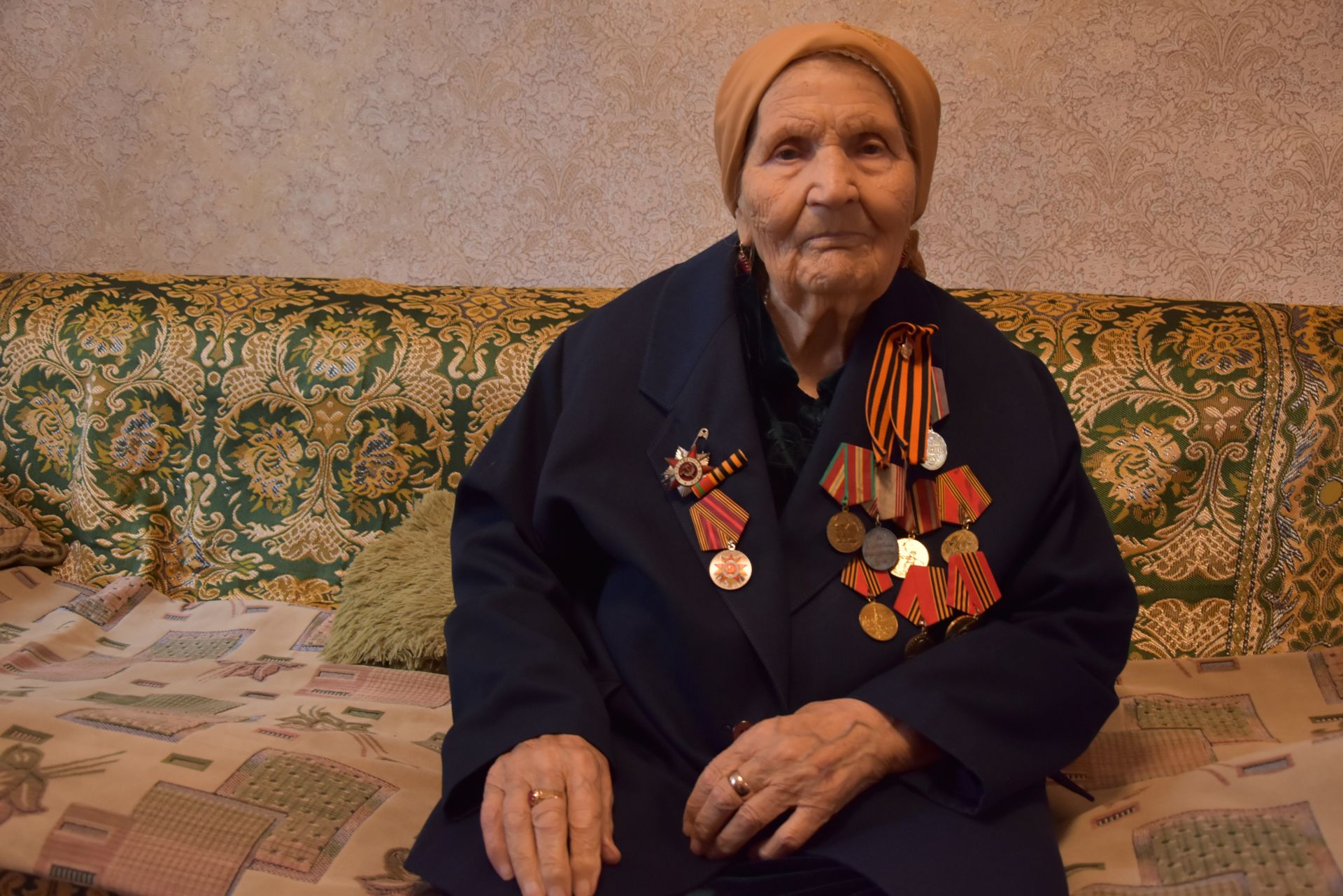 Глава Нурлатского района поздравил участницу войны с 95 – летием