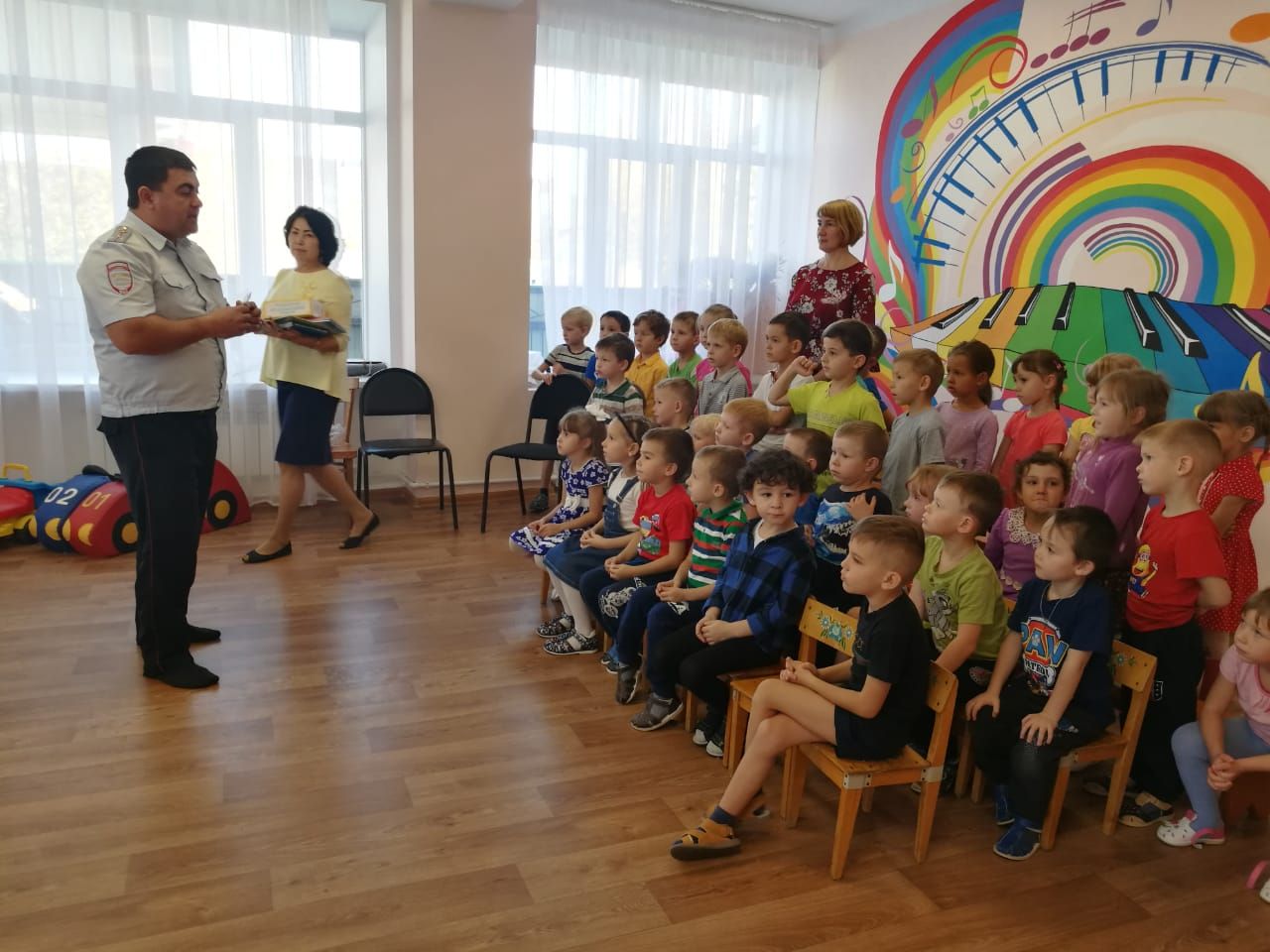 Нурлат: в детском саду «Теремок» повторили правила дорожного движения