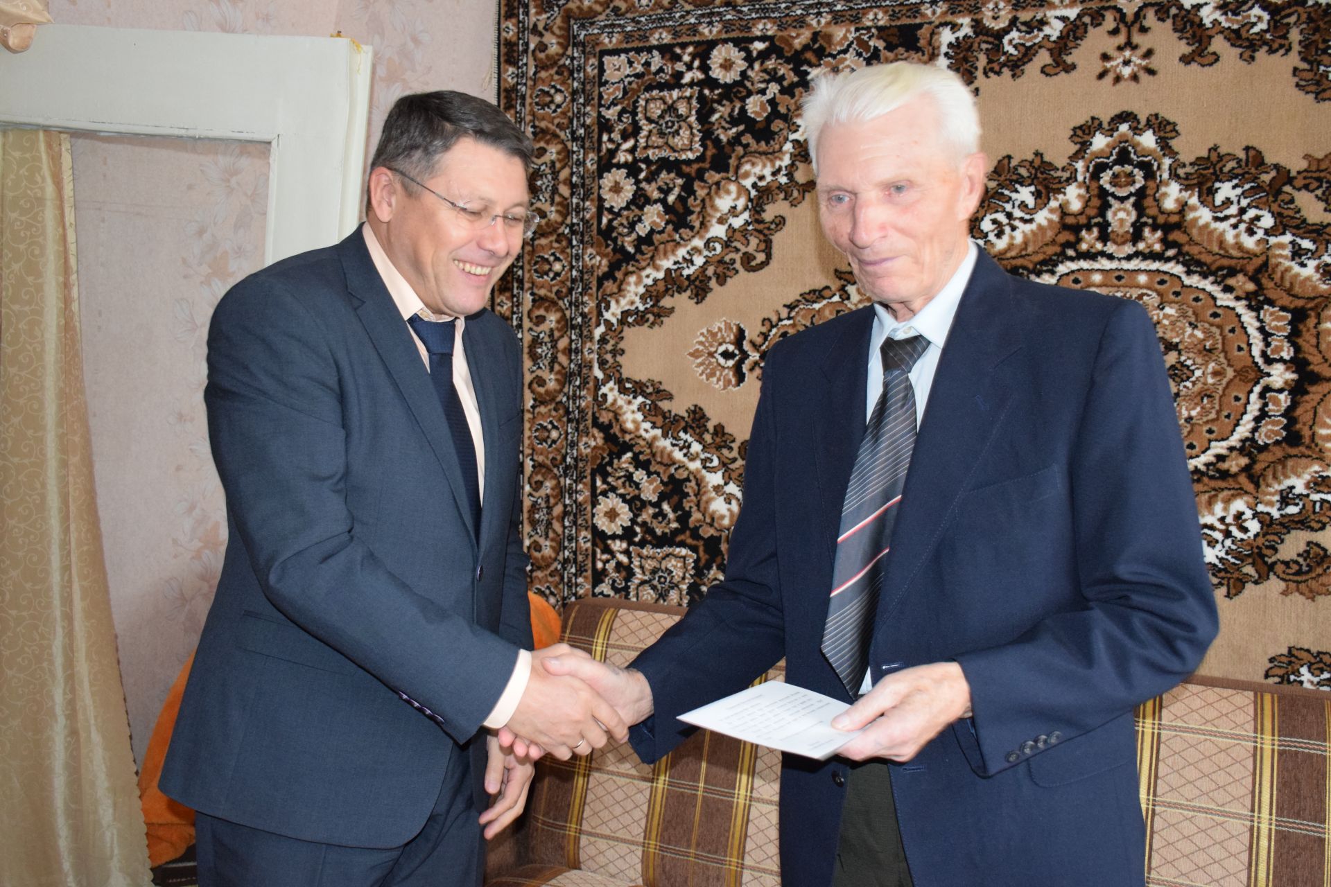 Николай Макарович Егоров из Нурлата отмечает 90-летний юбилей