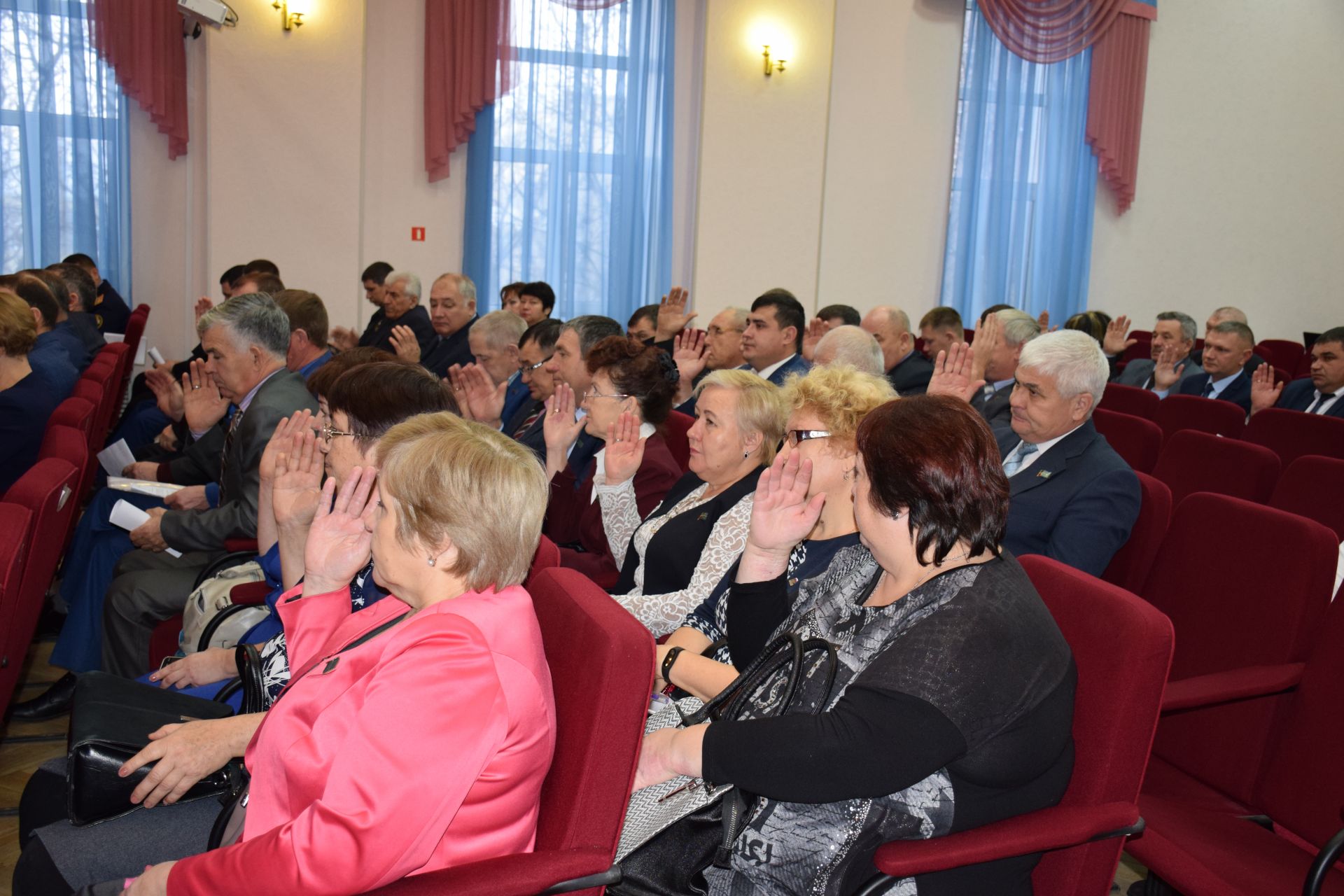 Решения очередной двадцать девятой сессии Нурлатского района приняты единогласно