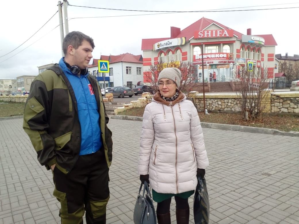 Молодогвардейцы Нурлата провели экспресс-викторину ко дню Конституции Республики Татарстан