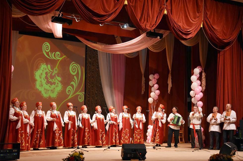 В Нурлате состоялся гала-концерт II районного фестиваля художественной самодеятельности "Мой край родной, мой город славный..."