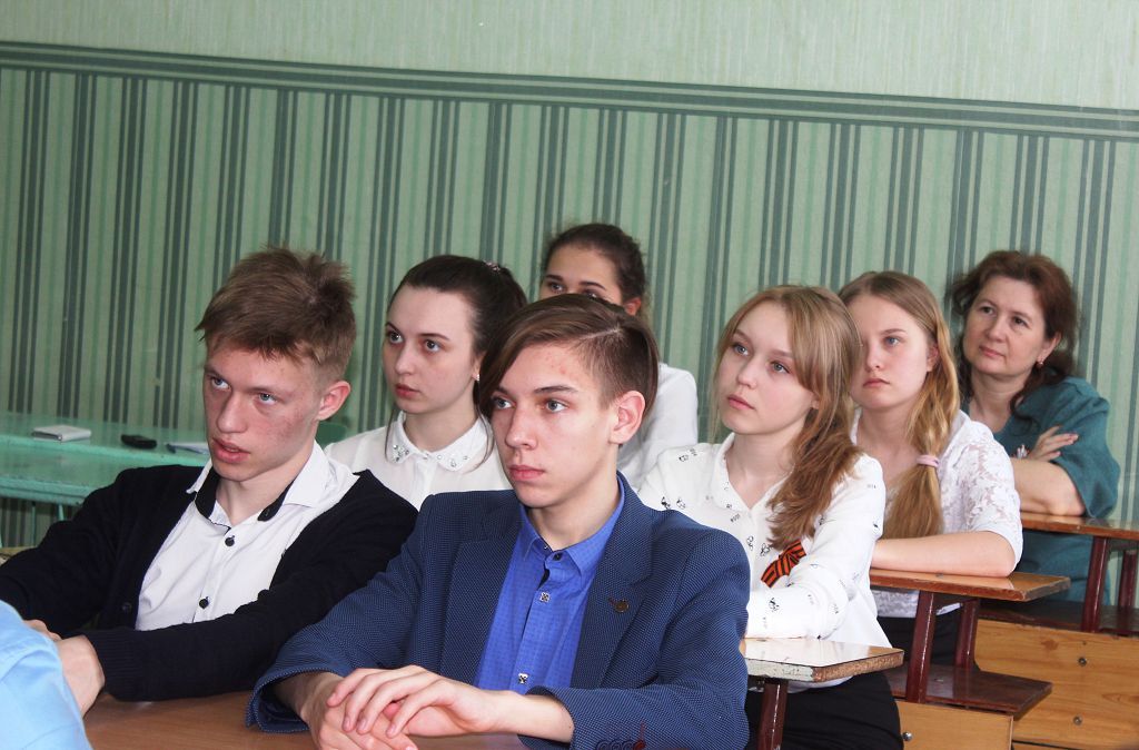 В нурлатских школах прошли уроки, посвященные российскому парламентаризму