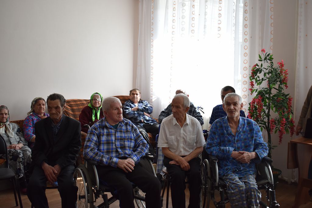 Совет сторонников партии “Единая Россия”  провела встречу в Доме-интернате для престарелых и инвалидов Нурлата