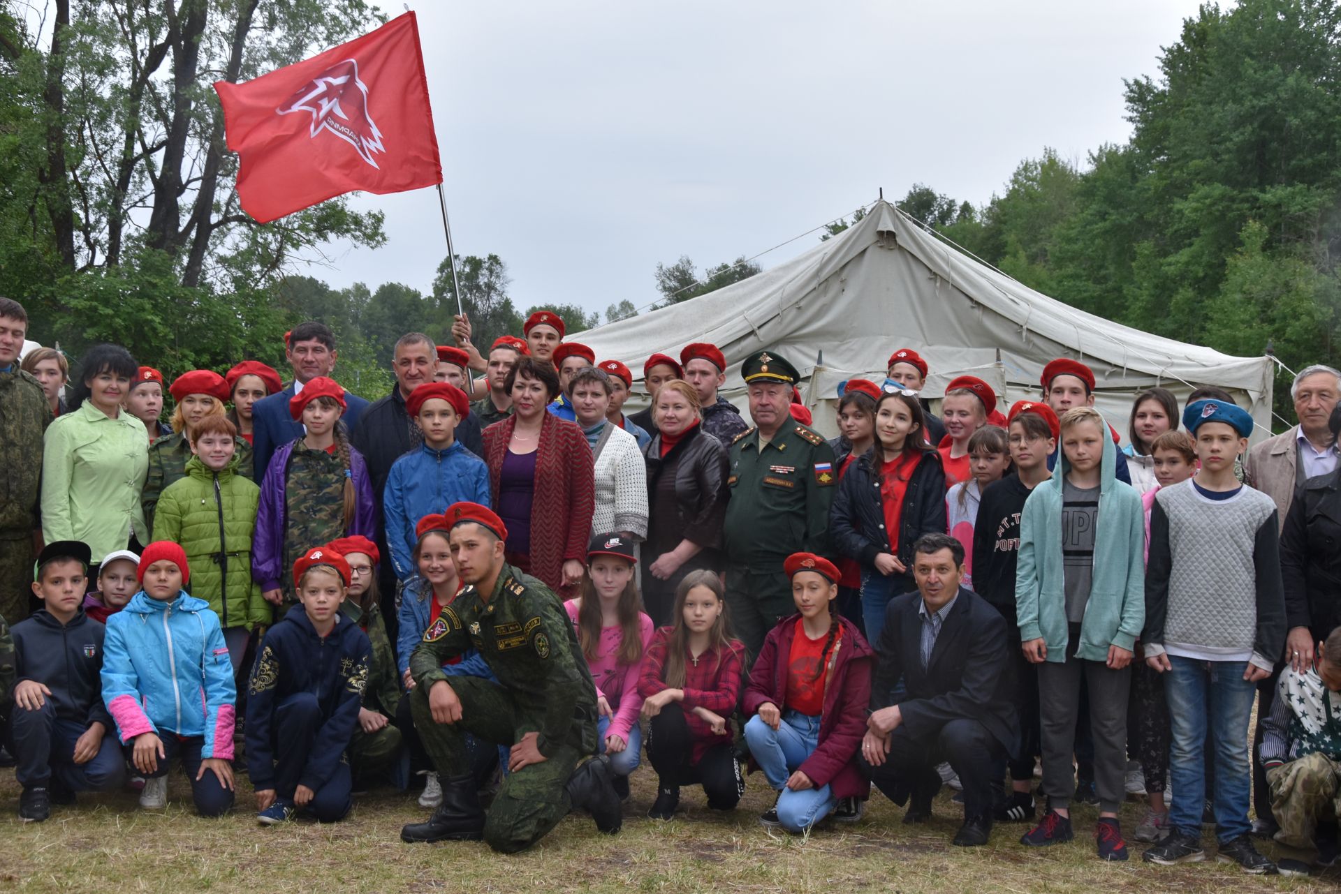 В Нурлатском районе открылся палаточный военно-патриотический лагерь «Юнармия»