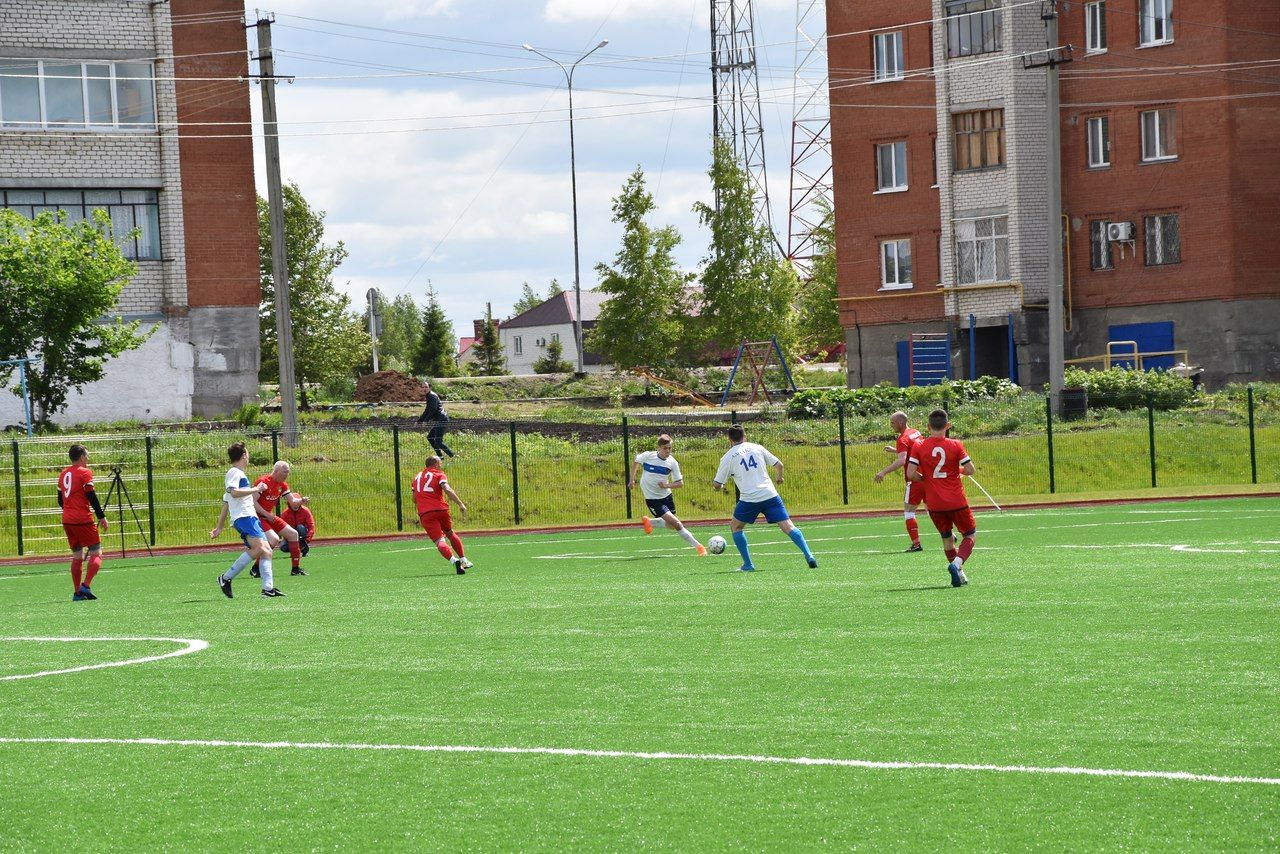 В Нурлате прошли первые матчи Первенства РТ по футболу