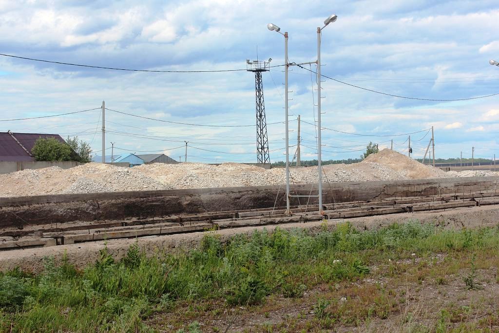 Нурлат: руководитель района ознакомился с деятельностью сахарного завода