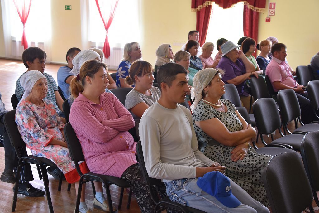 На сходах в Чулпановском, Биляр-Озерском и Гайтанкинском сельских поселениях обсудили важные вопросы