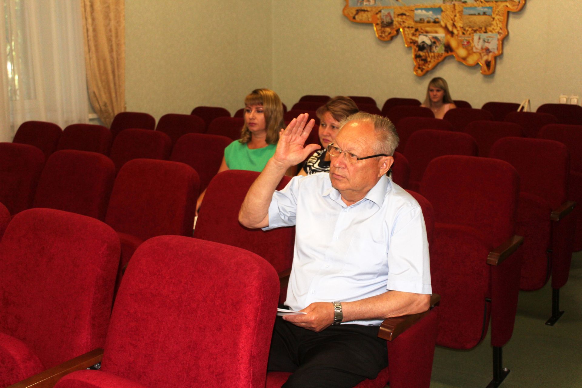 Нурлатские единороссы провели очередное заседание оргкомитета по проведению предварительного голосования