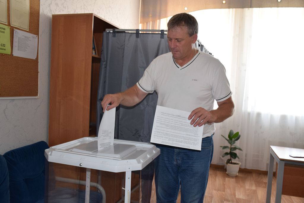 Нурлатские единороссы выдвинули кандидатов в депутаты и приняли предвыборную программу