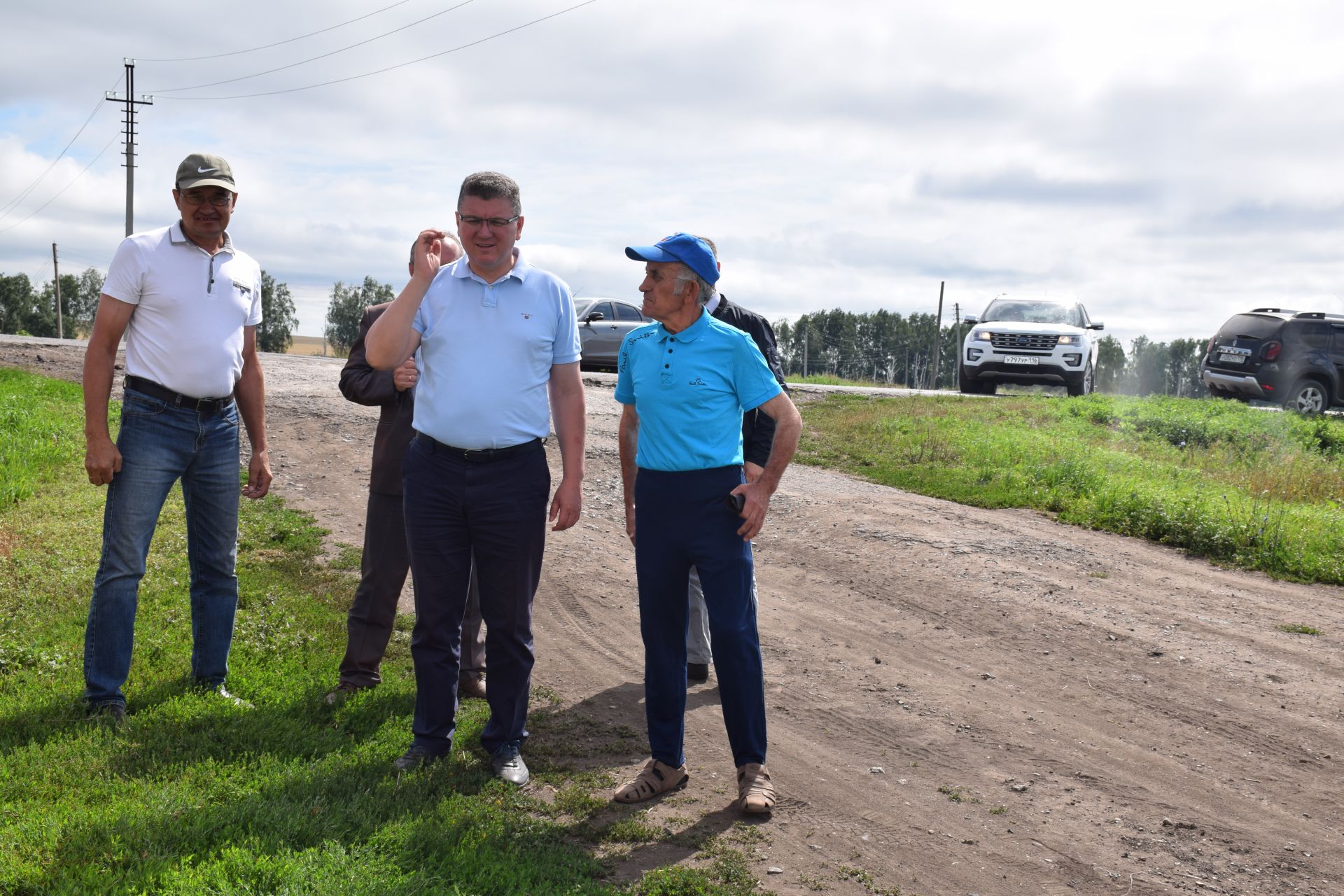 Руководитель  исполкома района посетил крестьянско-фермерское хозяйство Наиля Хайбуллина в селе Ерыкла