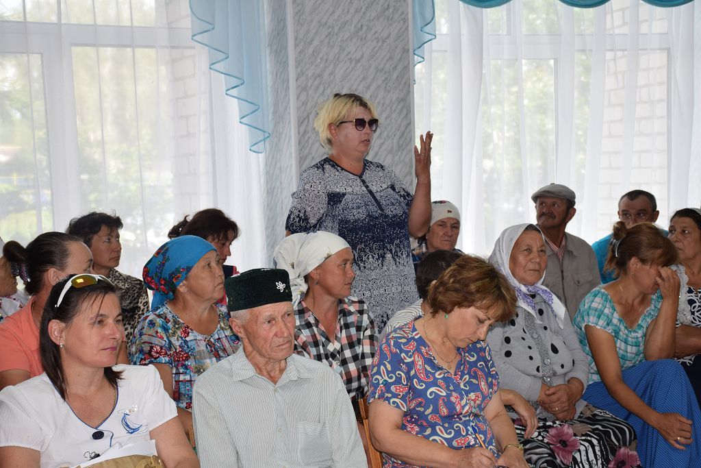 Сходы граждан в Нурлатском районе: главный акцент на кооперативы и ярмарки