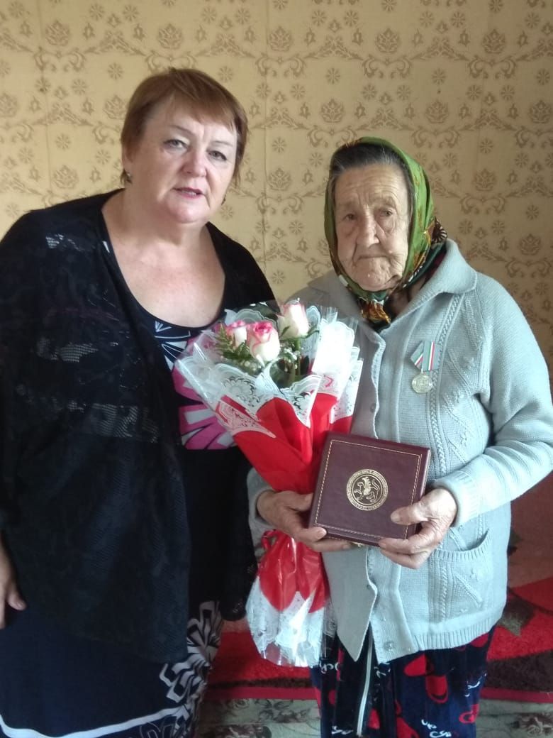 Жительница села Мамыково награждена медалью "За доблестный труд"