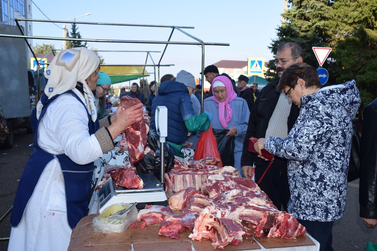 В Нурлате проходит сельскохозяйственная ярмарка