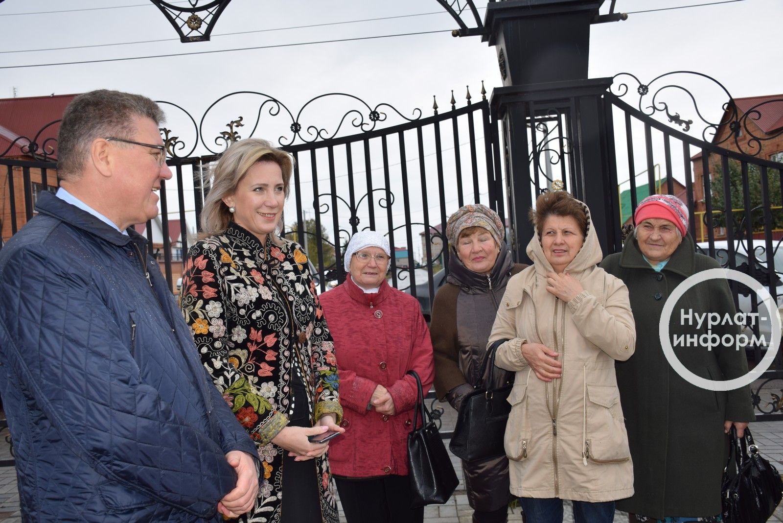 Нурлатские пенсионеры получили подарки от депутата