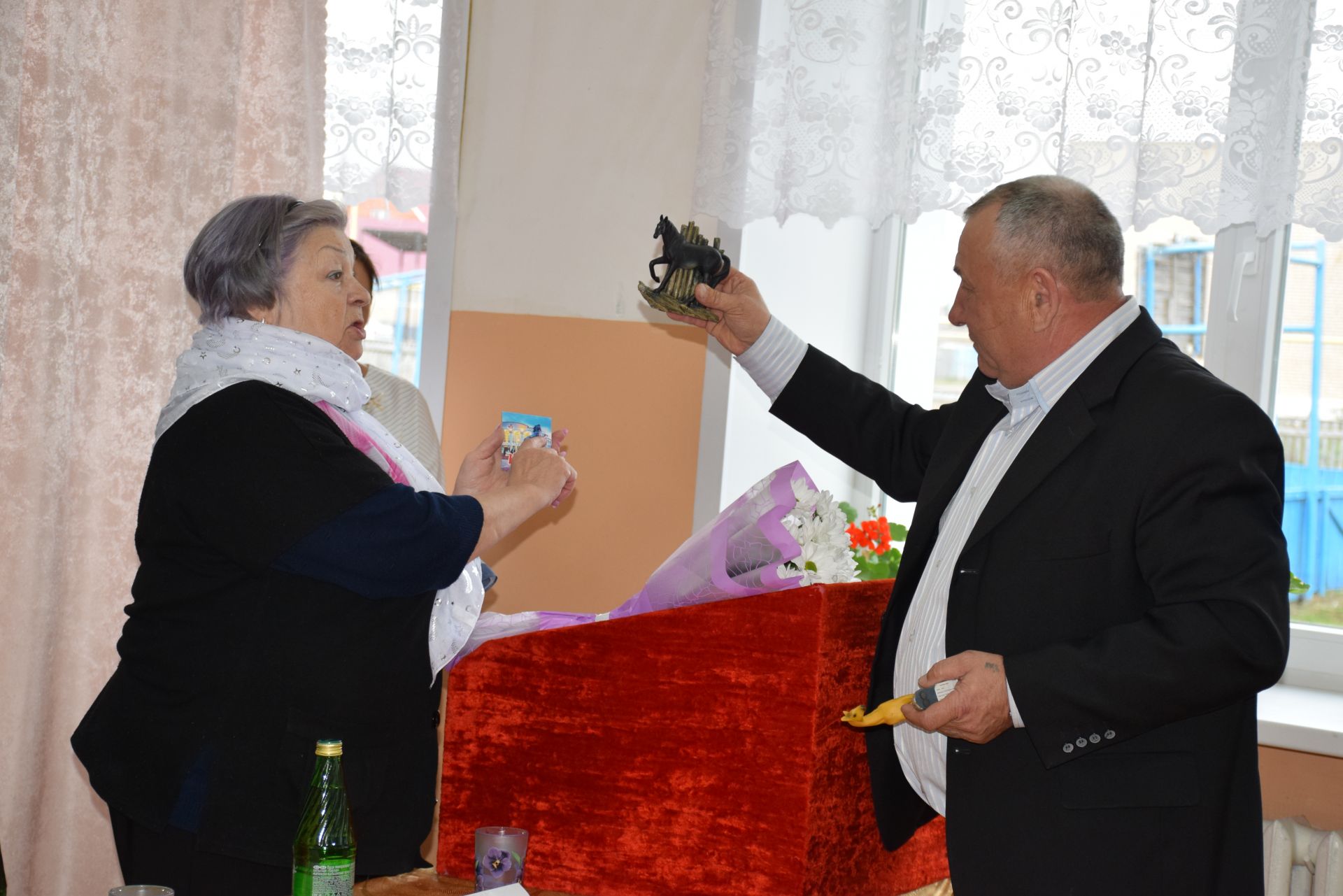 В Нурлате гостит супруга легендарного футболиста Любовь Хусаинова 