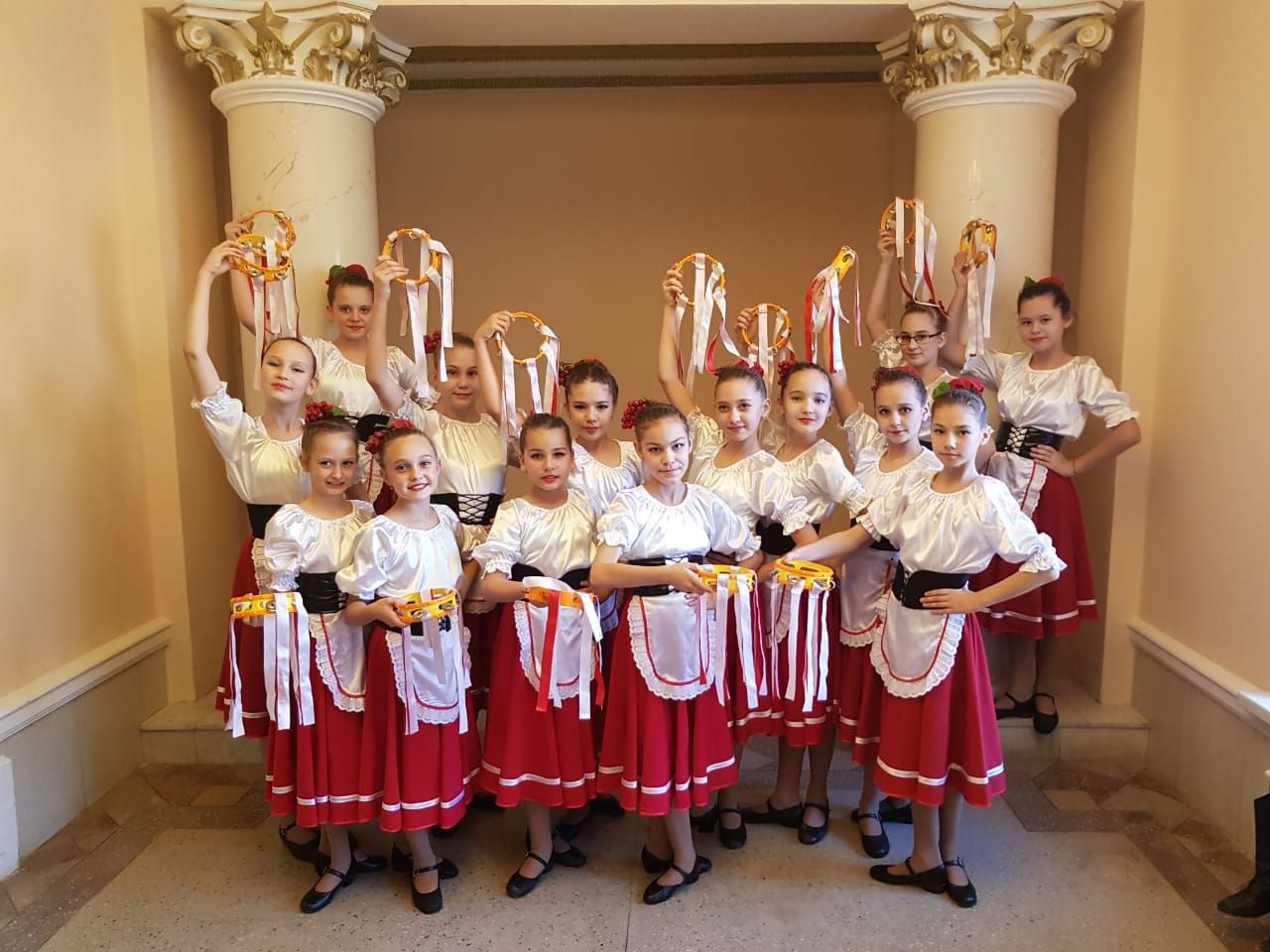 Коллективы Нурлатской Детской школы искусств успешно выступили на Международном конкурсе-фестивале