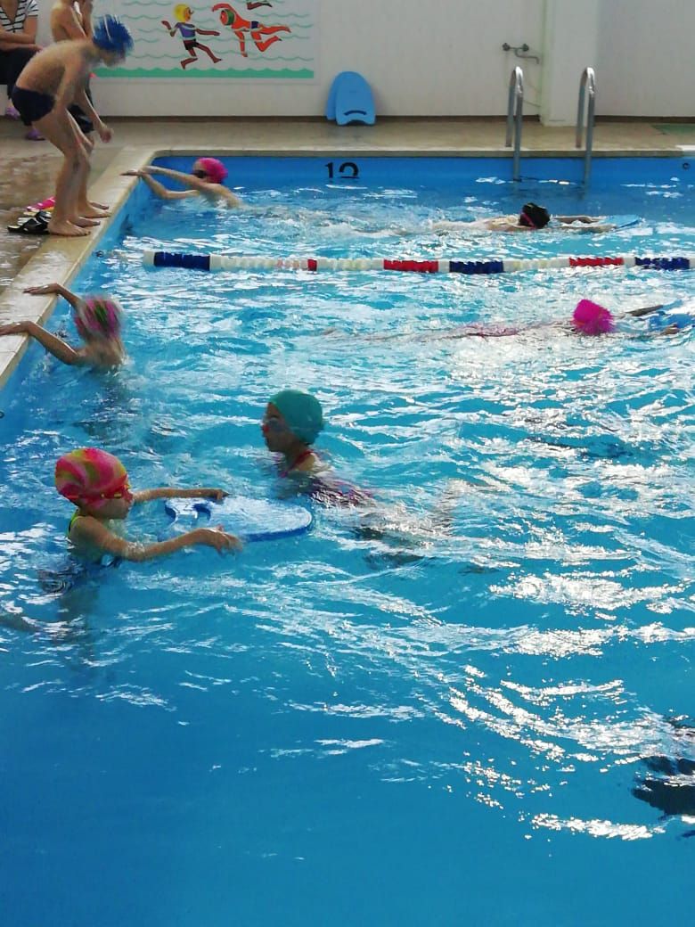 В Нурлате прошли соревнования по плаванию в рамках регионального проекта «Спорт без границ»
