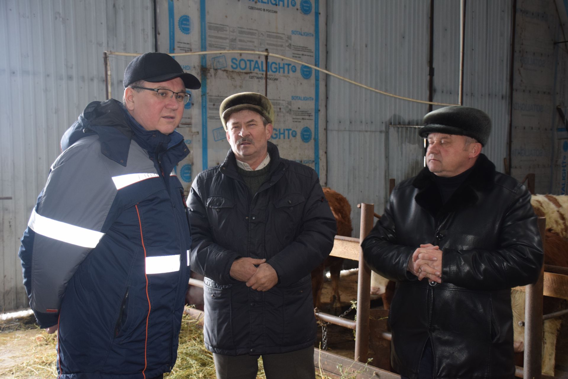Глава Нурлатского района посетил КФХ Ришата Сатдарова
