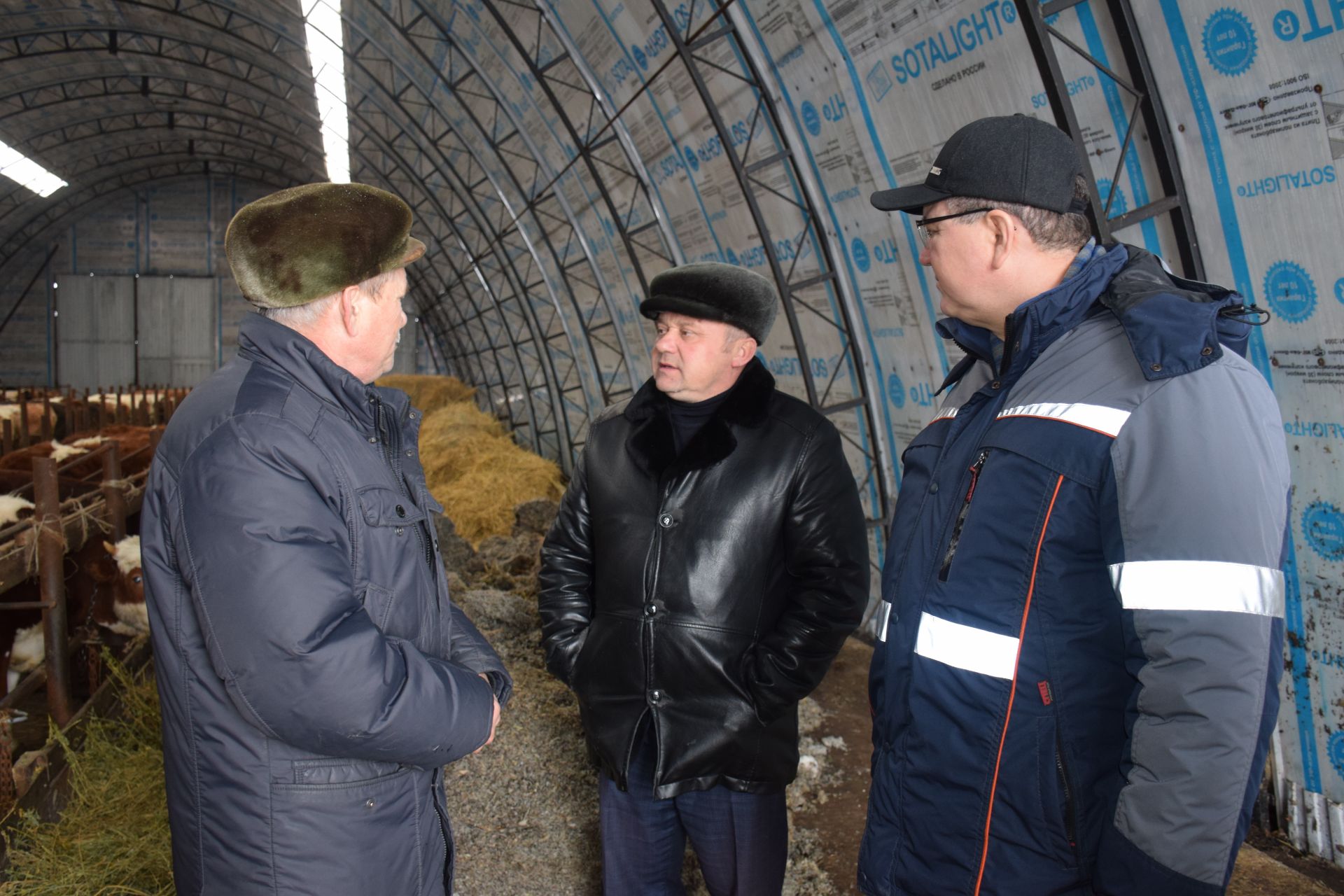 Глава Нурлатского района посетил КФХ Ришата Сатдарова