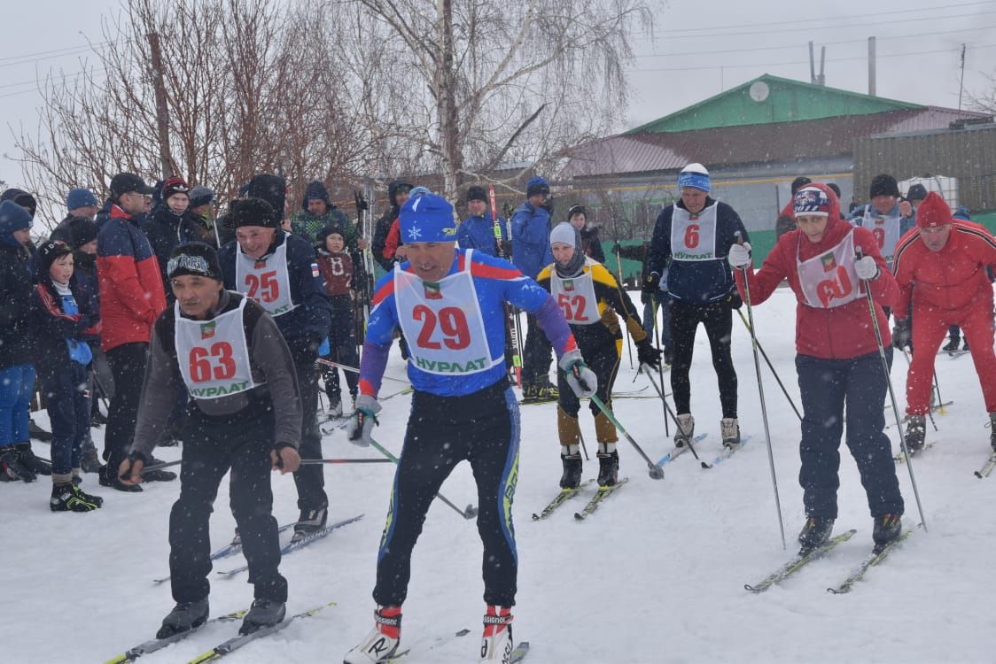 Нурлатские спортсмены закрыли лыжный сезон