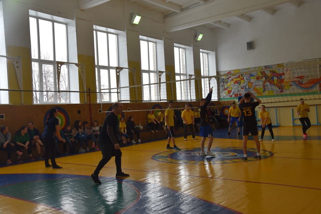 В Нурлате прошли соревнования по волейболу, посвященные памяти Нила Ахатовича Ханнанова