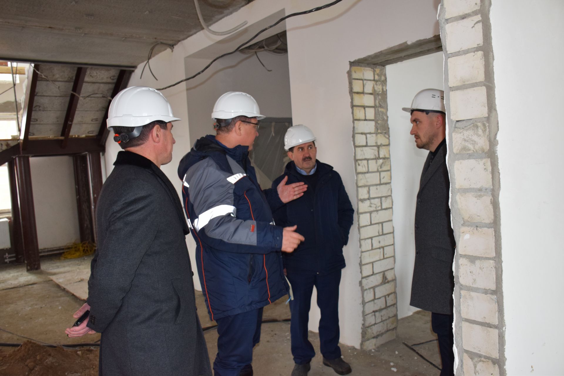Глава Нурлатского района посетил объекты строительства и капремонта&nbsp;