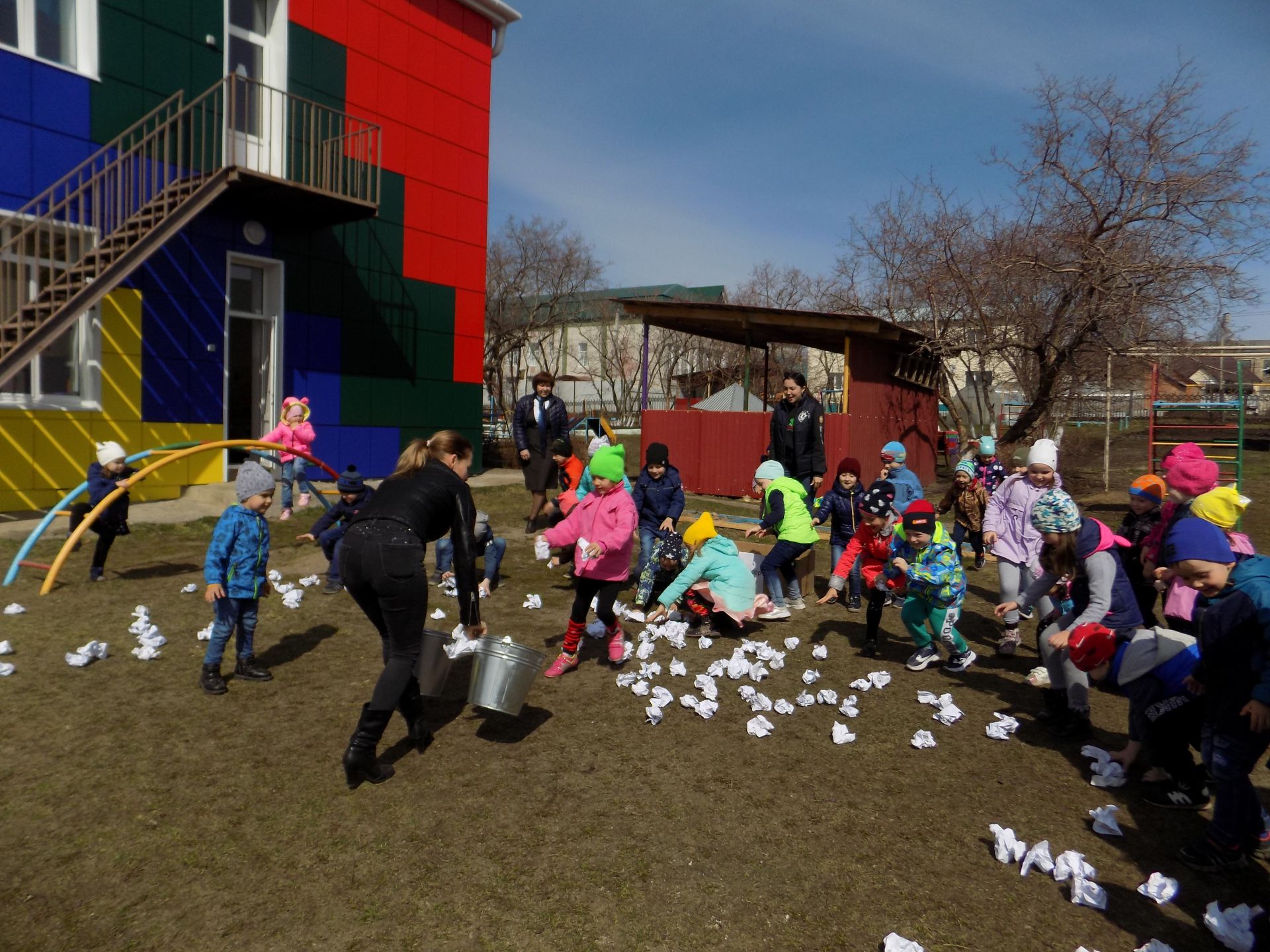 Сотрудники Дома Дружбы народов в рамках Республиканской акции #ЭКОВЕСНА 2019 посетили детский сад «Пчелка»