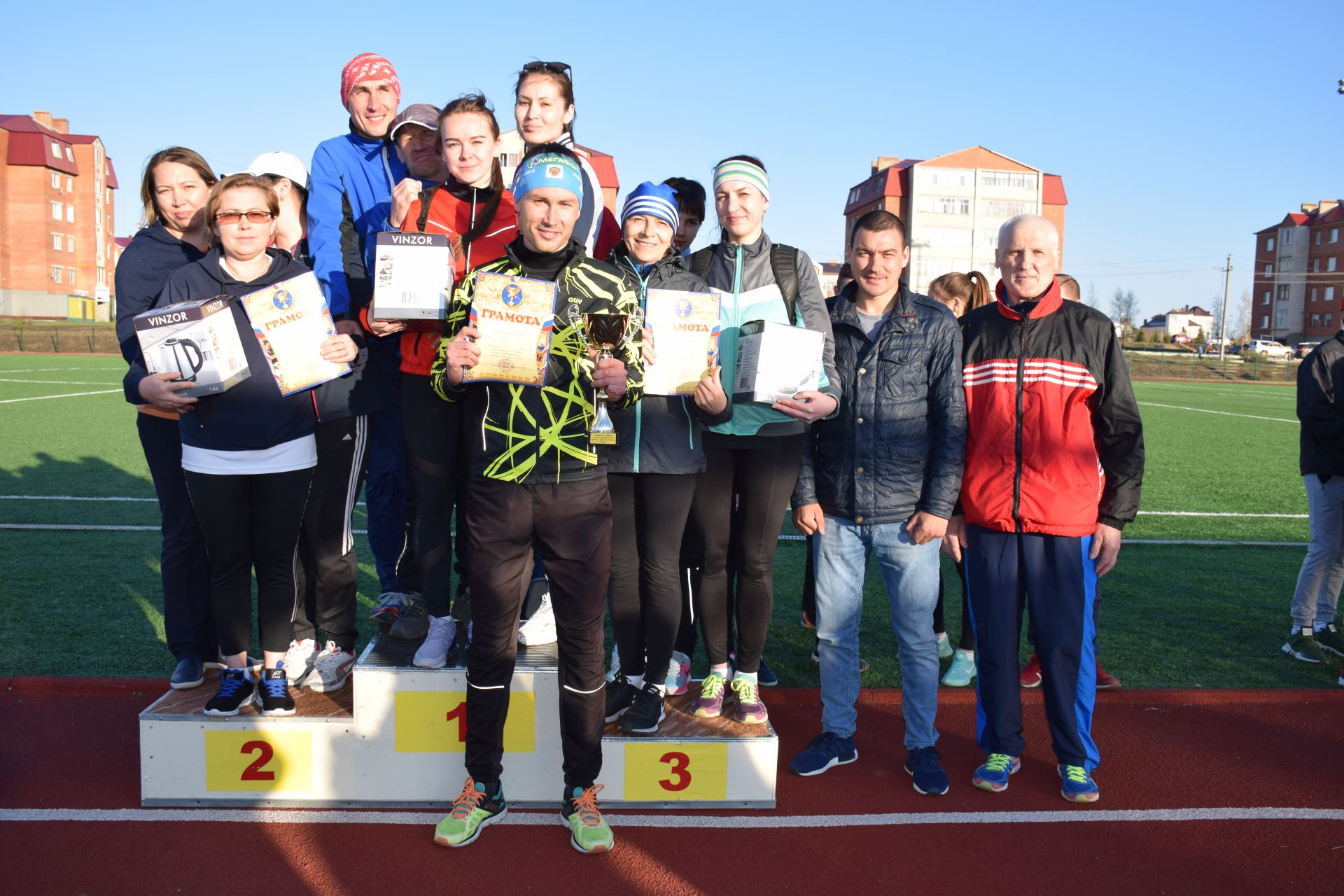 В Нурлате прошла легкоатлетическая эстафета на призы районной газеты