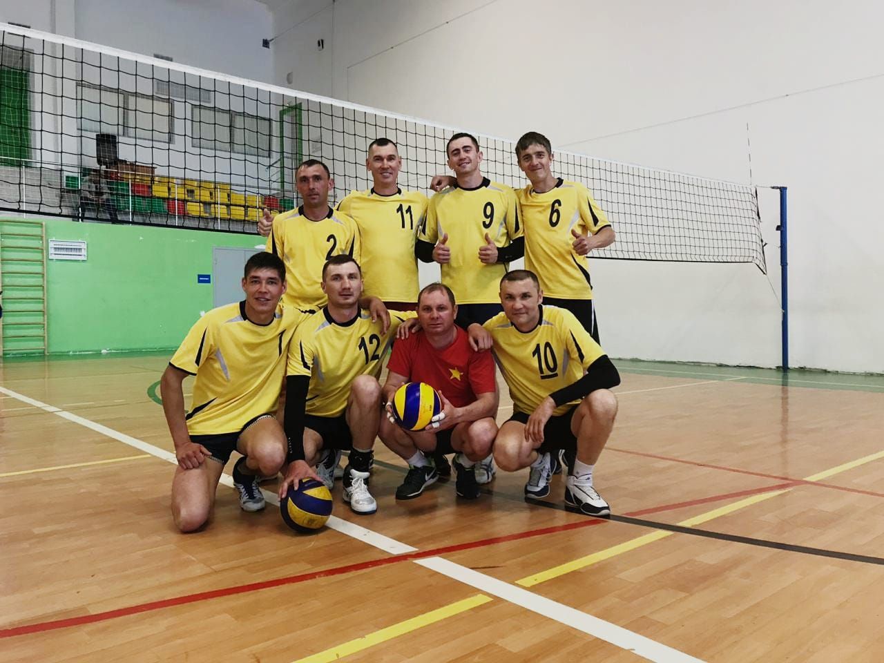 Нурлатцы успешно выступили в зональных соревнованиях по волейболу