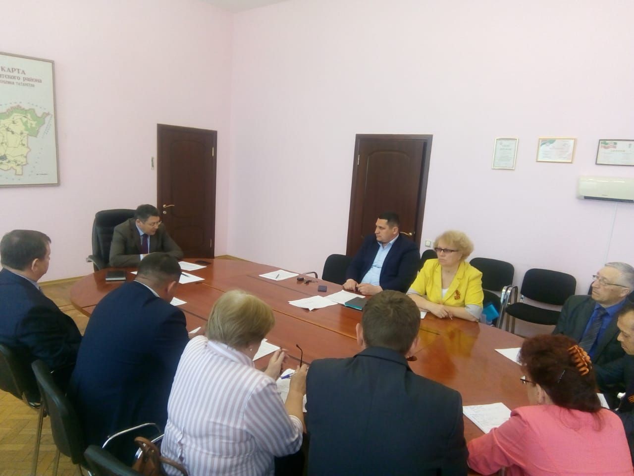 Члены фракции «Единая Россия» обсудили реализацию национальных проектов в Нурлатском районе