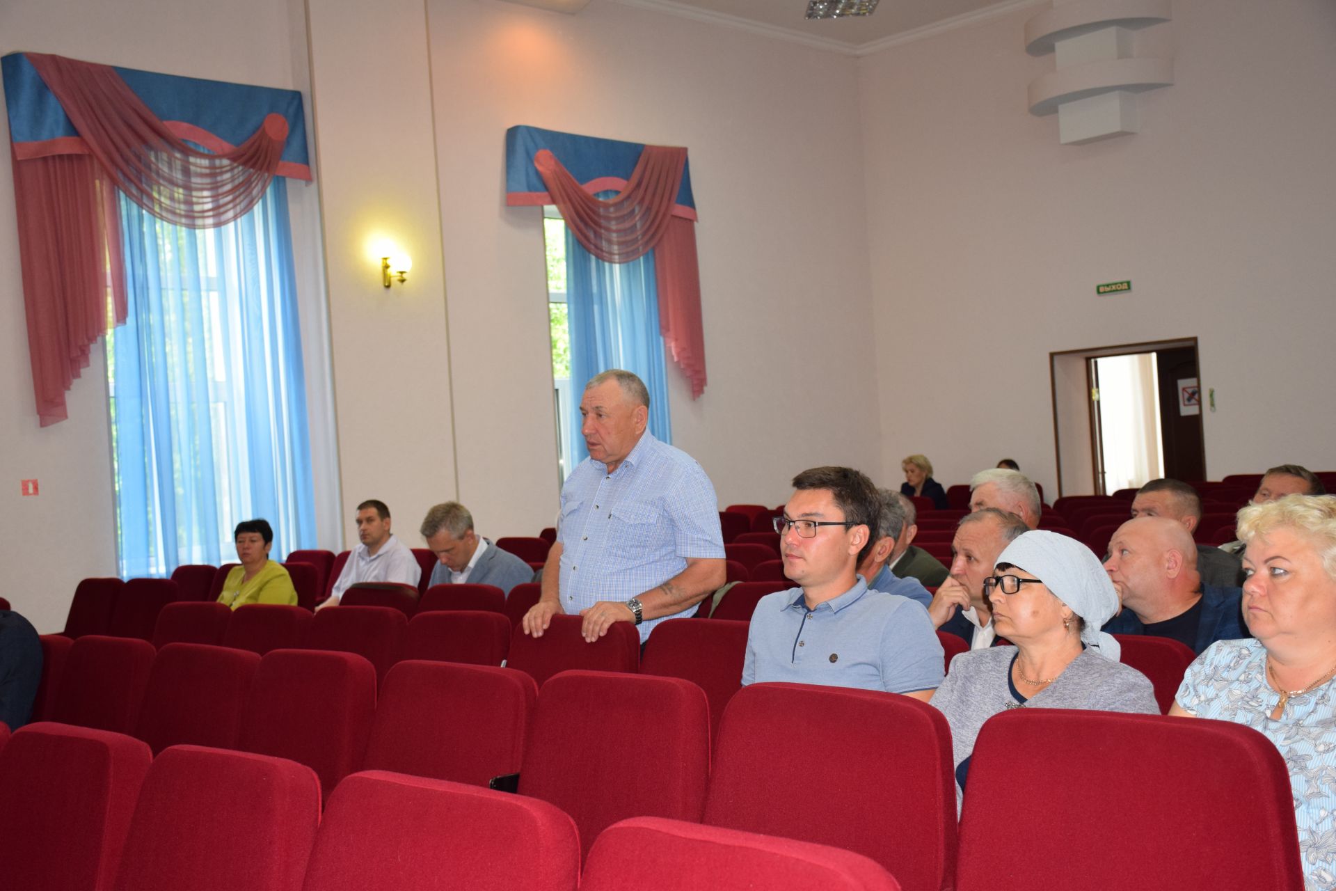 В Нурлате прошло рабочее совещание по вопросам деятельности жилищно-коммунальных организаций района и города