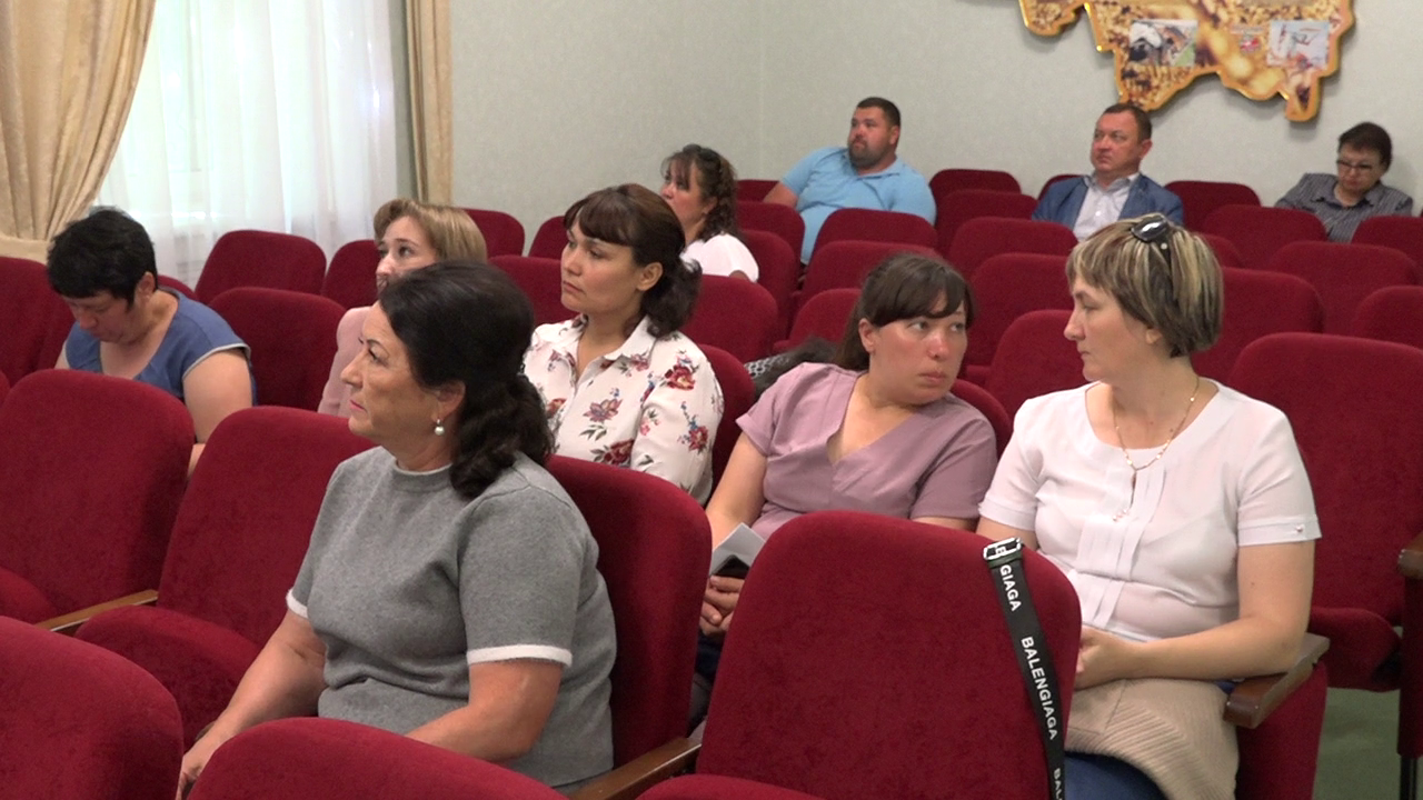 Нурлатцы приняли участие на совещании по вопросам реализации законодательства Республики Татарстан о государственных языках РТ