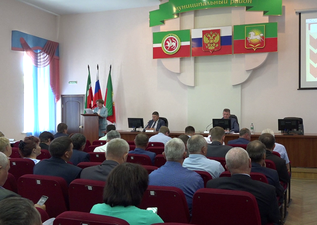 В Нурлате состоялась XXXIII сессия Совета района