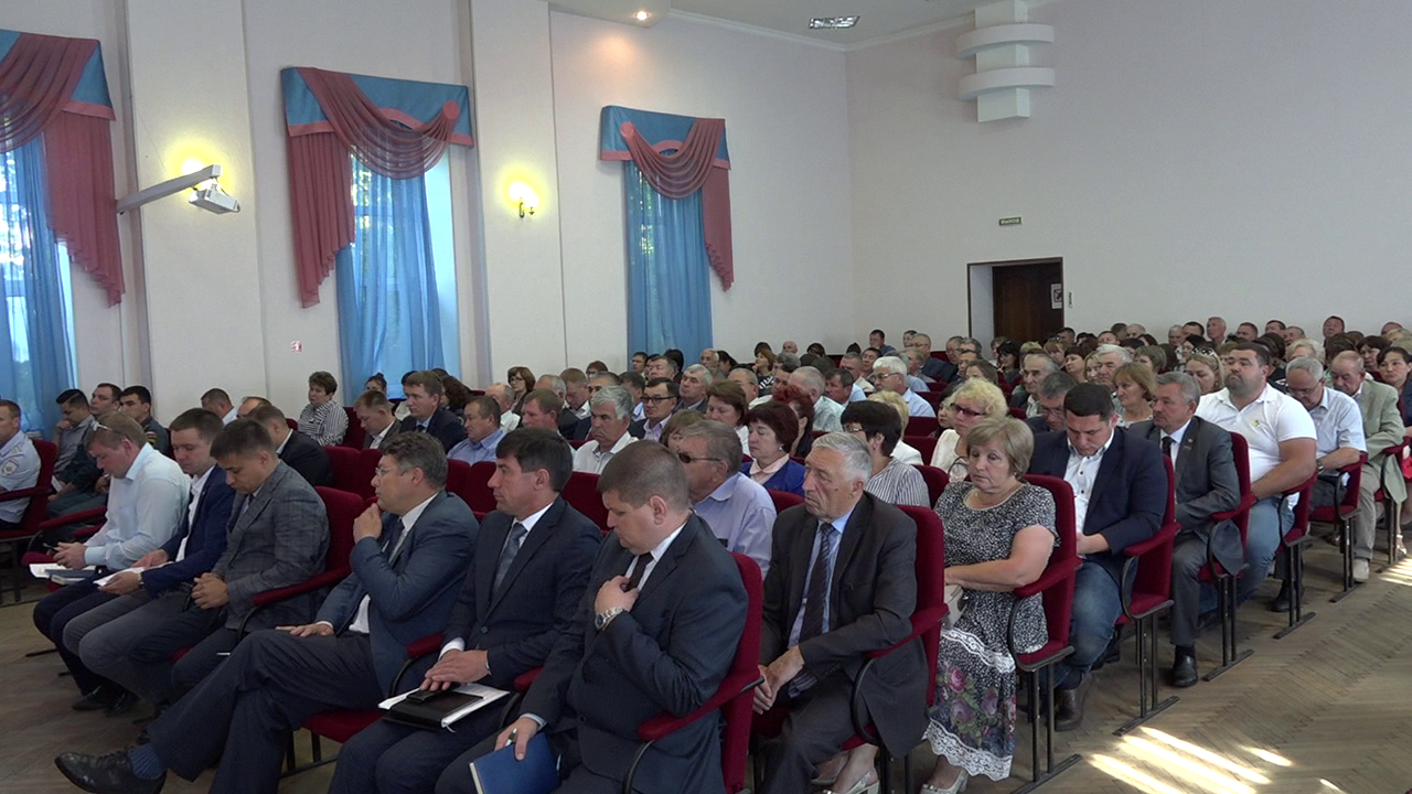 Руководители  предприятий и организаций Нурлатского района участвовали  на расширенной планерке