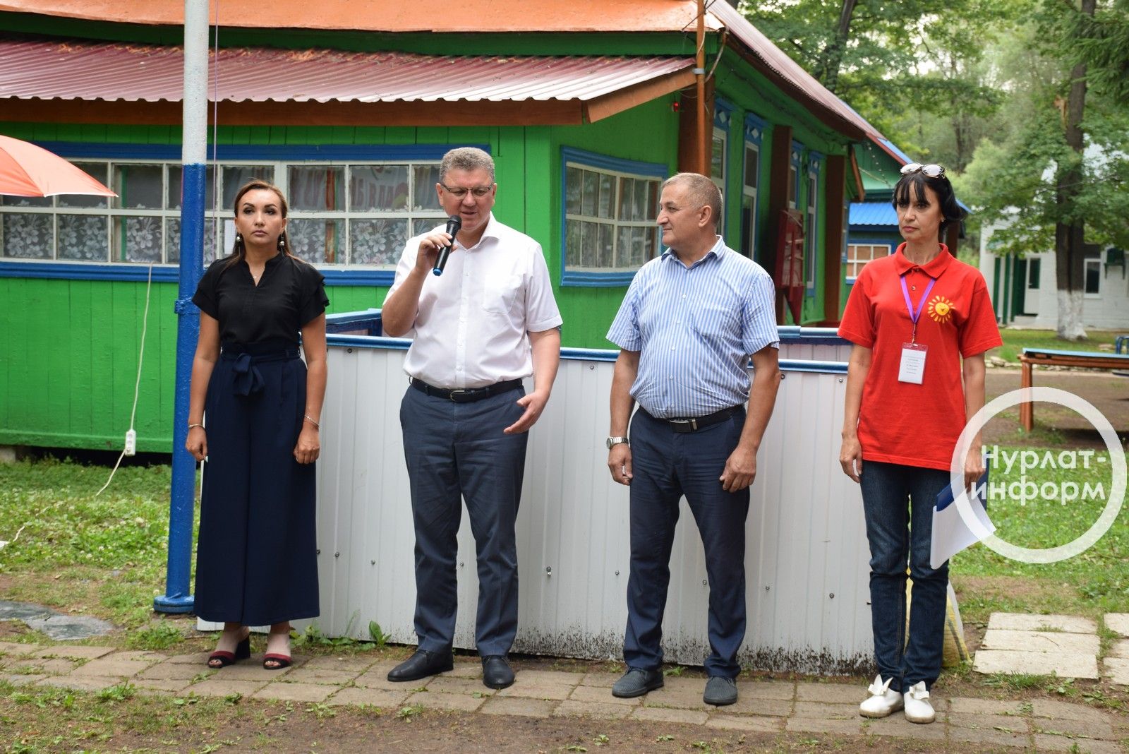 Глава Нурлатского района Алмаз Ахметшин поздравил детей в «Заречном» с началом новой смены