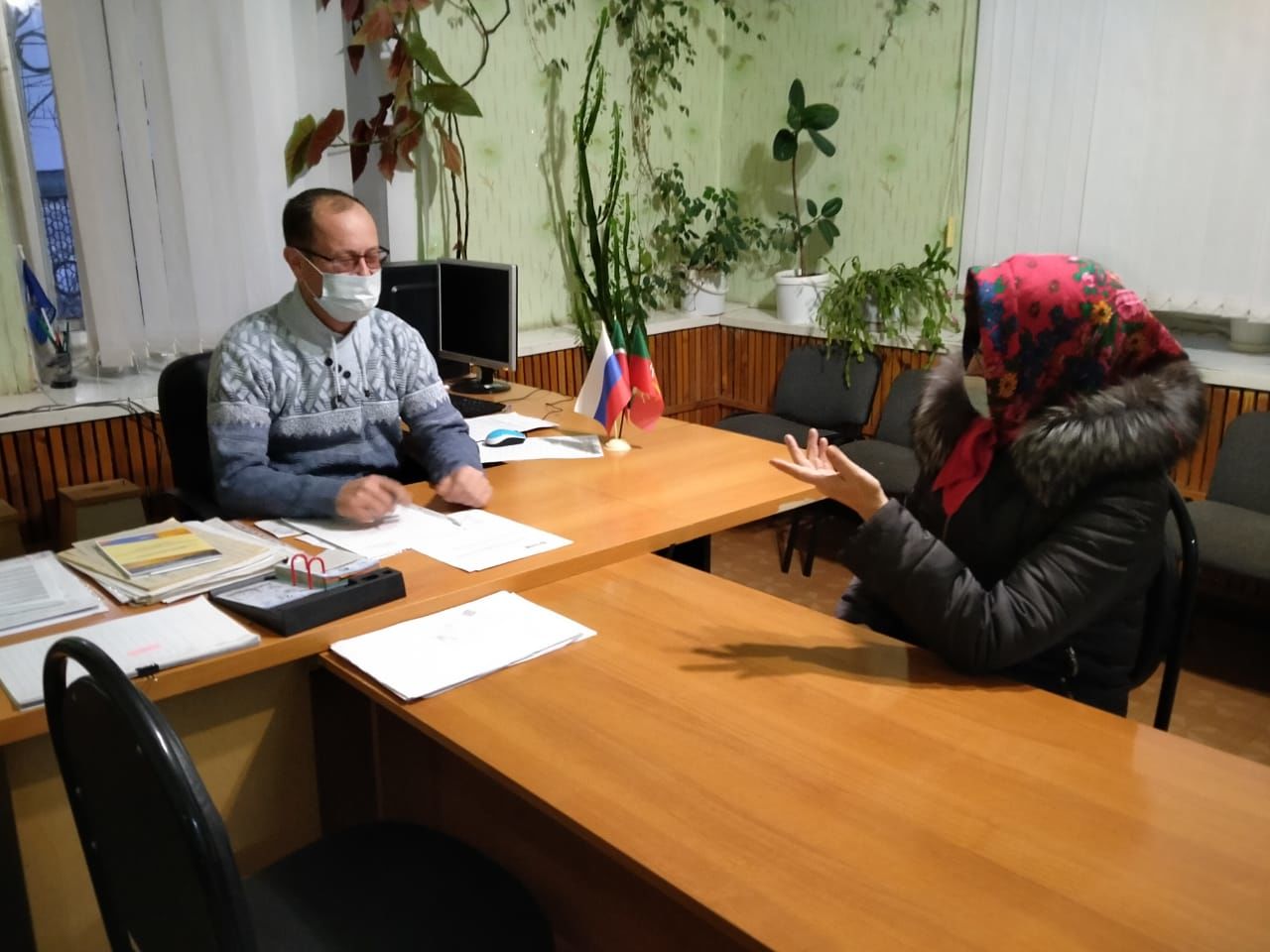 В Нурлатском местном отделении партии «Единая Россия» стартовала Декада приемов граждан