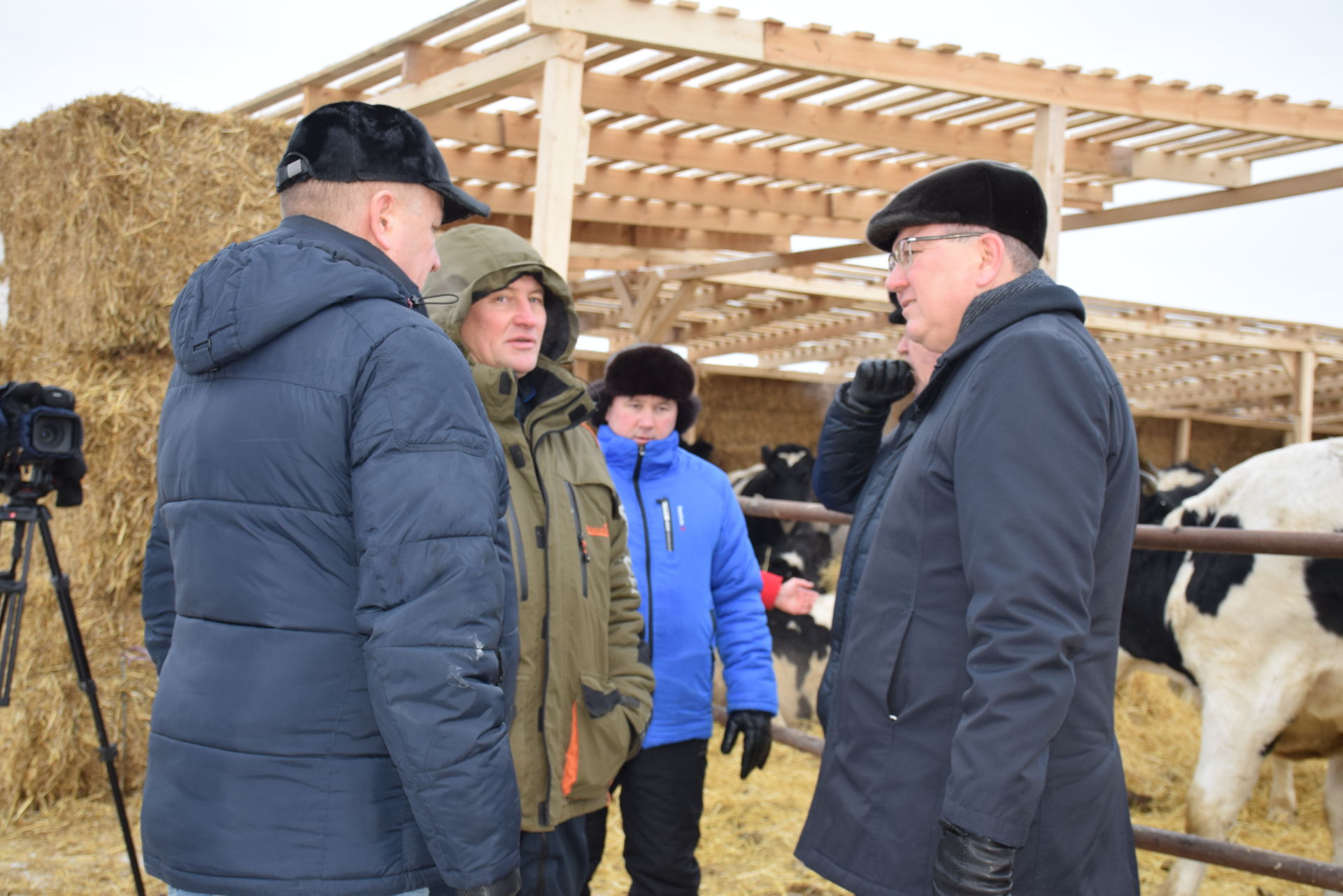 Глава Нурлатского района посетил животноводческий комплекс агрофирмы «Южная»