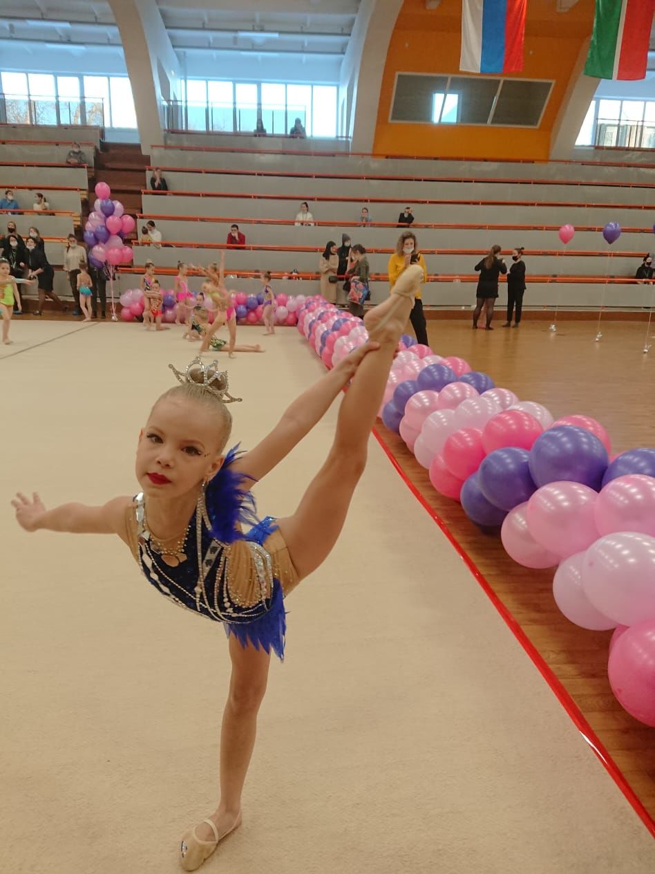Нурлатские гимнастки год завершают победой в турнире