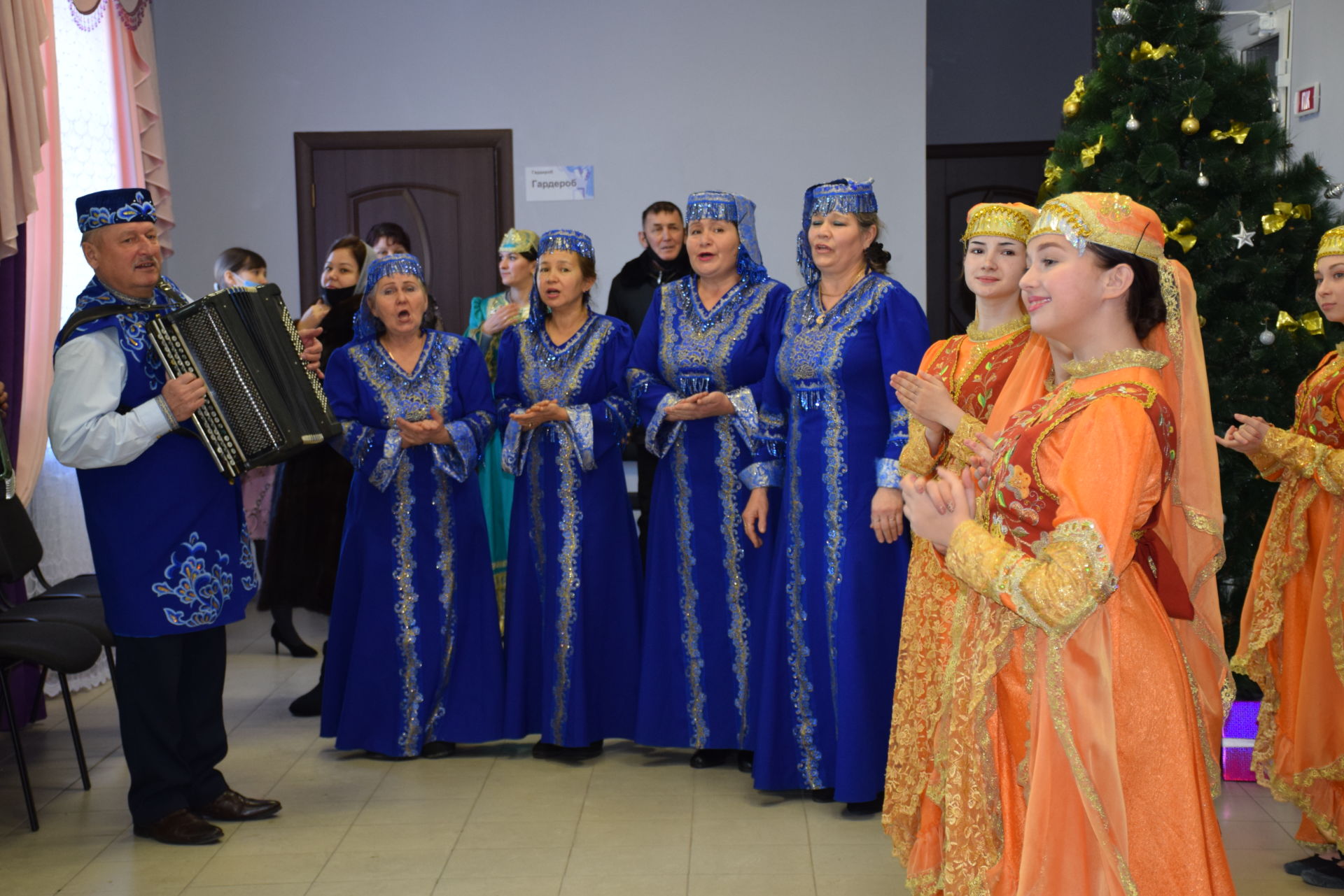 В Нижнем Нурлате открыли центр культуры «Нур»