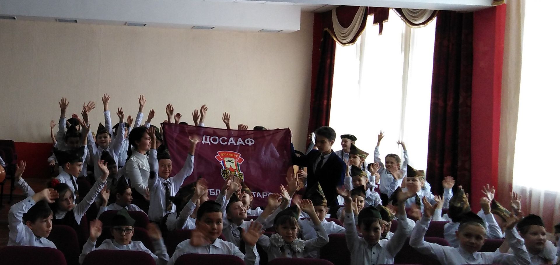 В Нурлатской  гимназии был проведен конкурс патриотической песни «Моя Россия!»