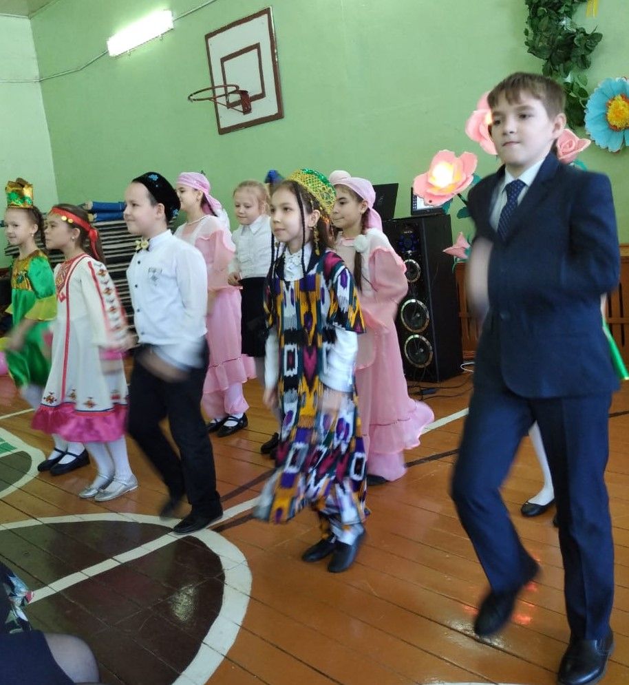 В Нурлате проходят мероприятия по случаю Международного дня родного языка