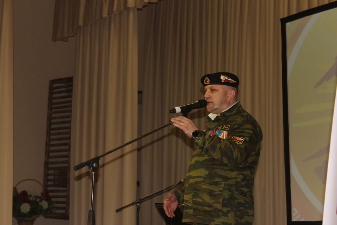 Группа «Ростов» поздравила нурлатцев с 23 февраля