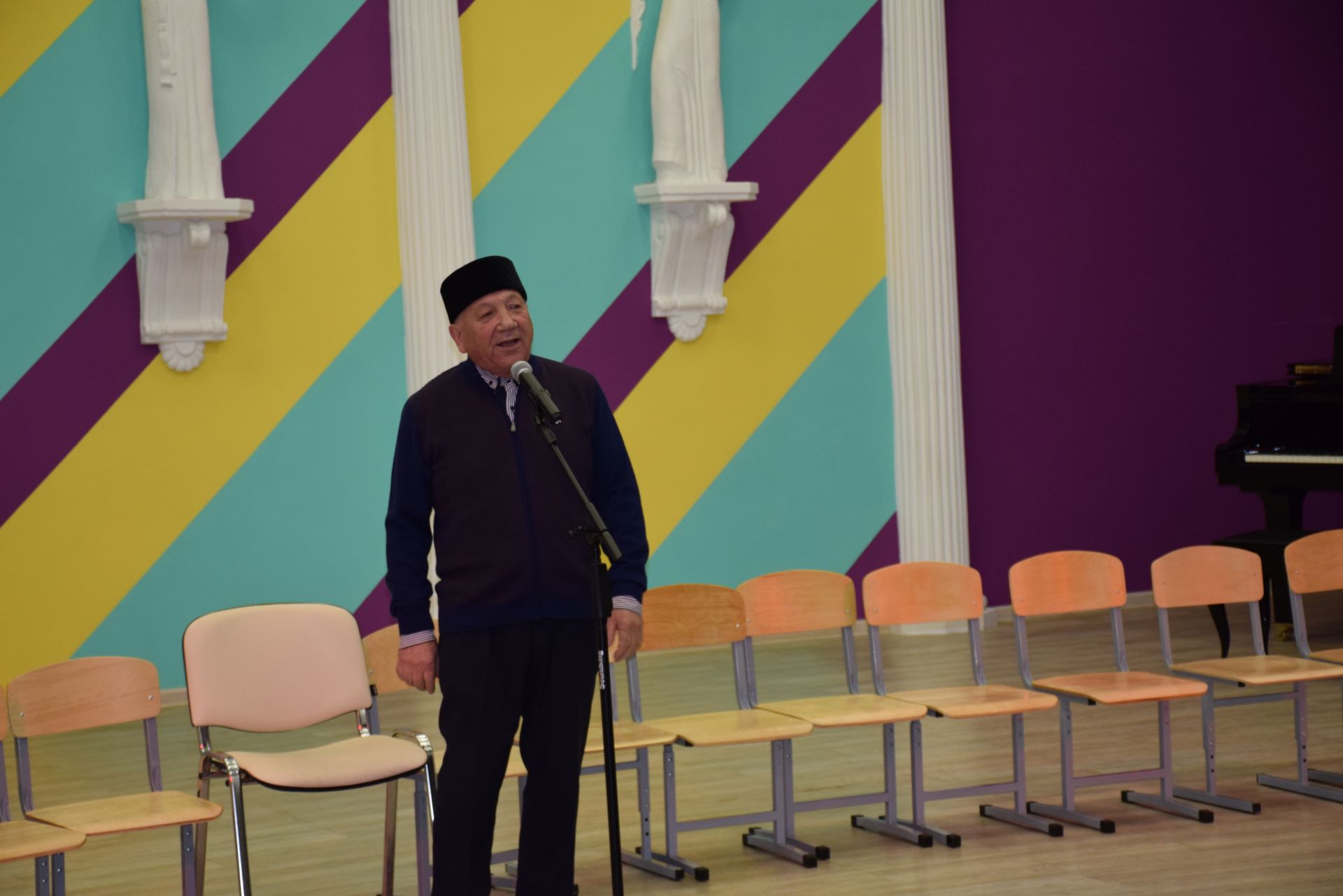Нурлатцы встретились с видными деятелями татарской литературы