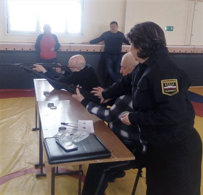 В Нурлате прошли соревнования по стрельбе среди ветеранов МВД