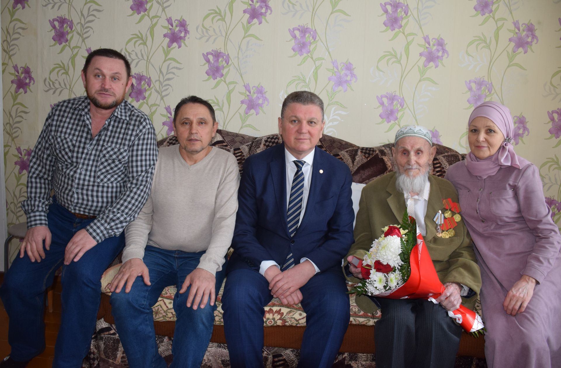 Участнику войны Вазыху Романовичу Киямову из Нурлата исполнилось 100 лет