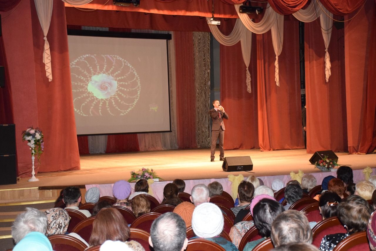 «Ты прекрасна!»: в Нурлате прошел концерт, посвященный Международному женскому дню