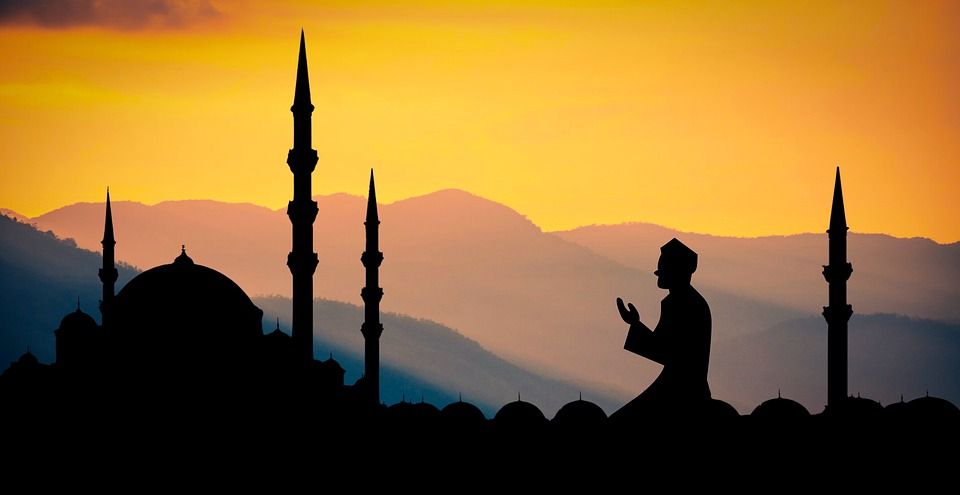 Сегодня наступил священный месяц Рамадан – у мусульман начался пост